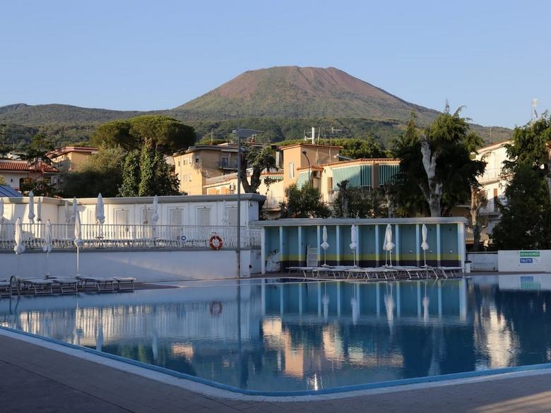 Hotel Mercure Napoli Sud Sakura
