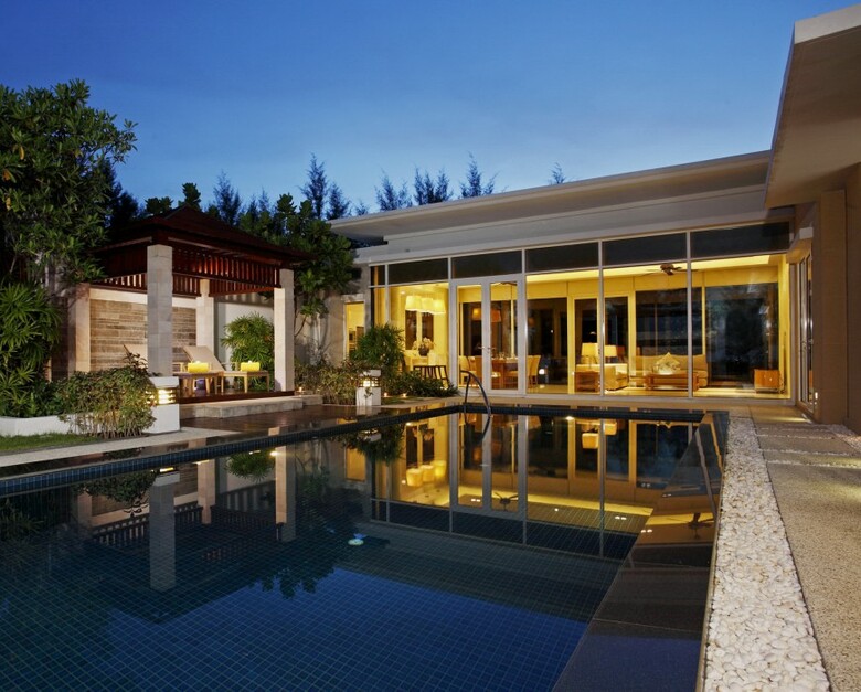 Hotel Centara Grand West Sands Resort & Villas Phuket
