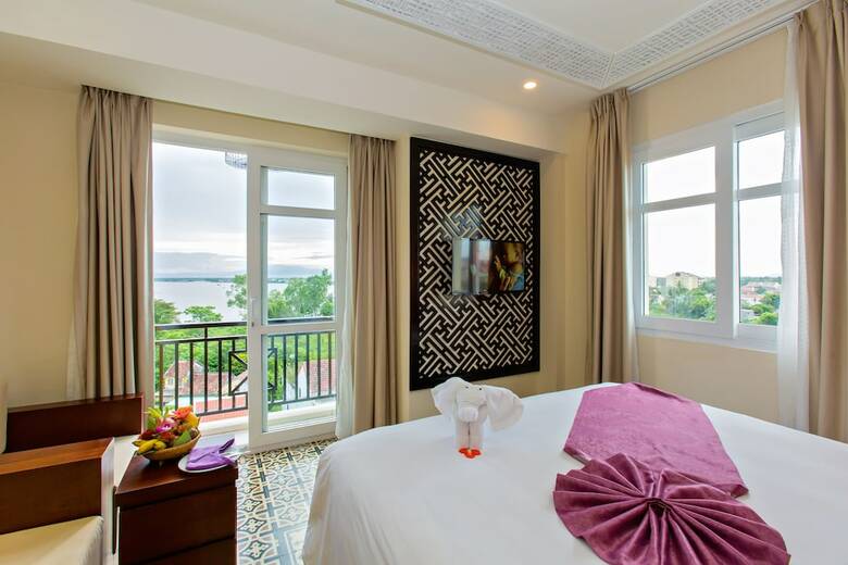 Royal Riverside Hoi An Hotel