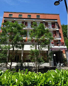 Hotel Salus