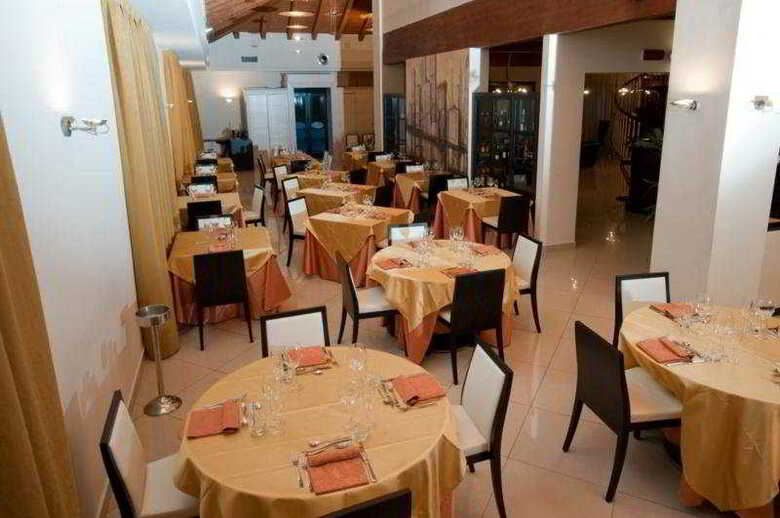 Hotel Uniqo Sempione Fiera