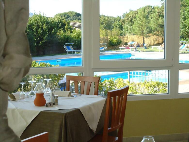 Hotel Pausania Inn