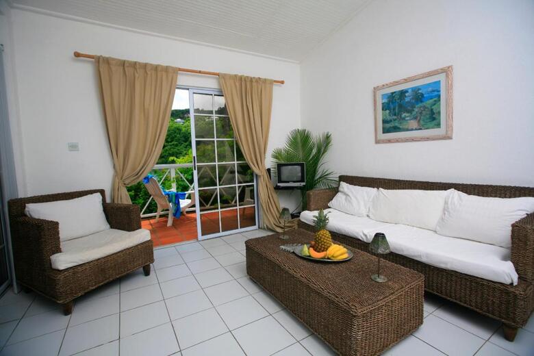 Hotel Marigot Beach Club & Dive Resort