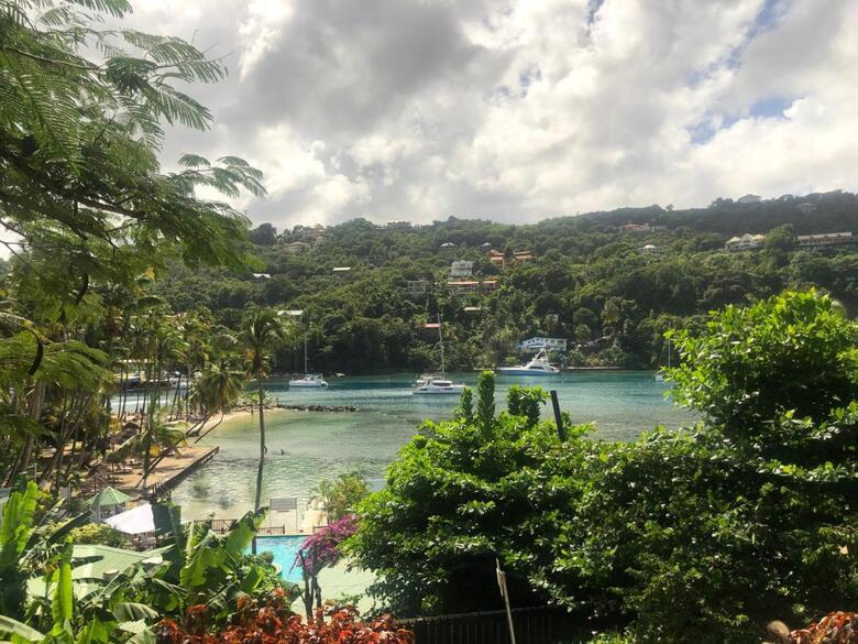 Hotel Marigot Beach Club & Dive Resort