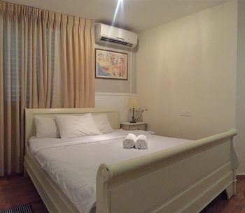 Sea Side Hotel