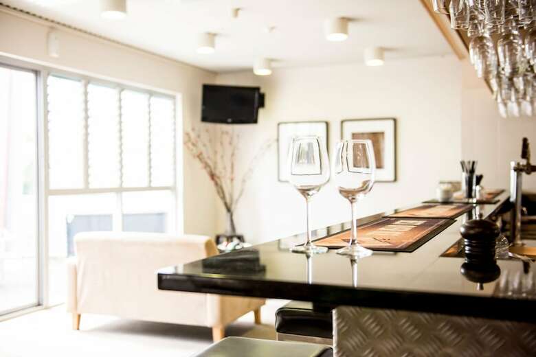 Hotel Capella Coach Inn