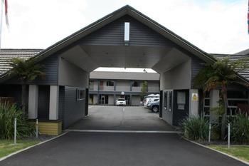 Aveda Motor Lodge
