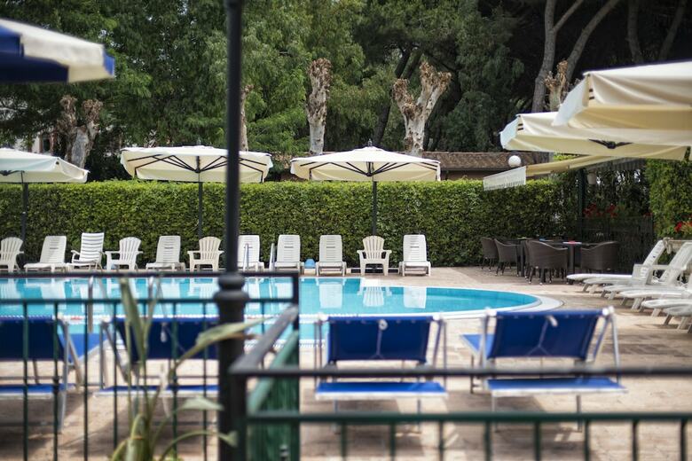 Hotel La Pineta Dei Liberti