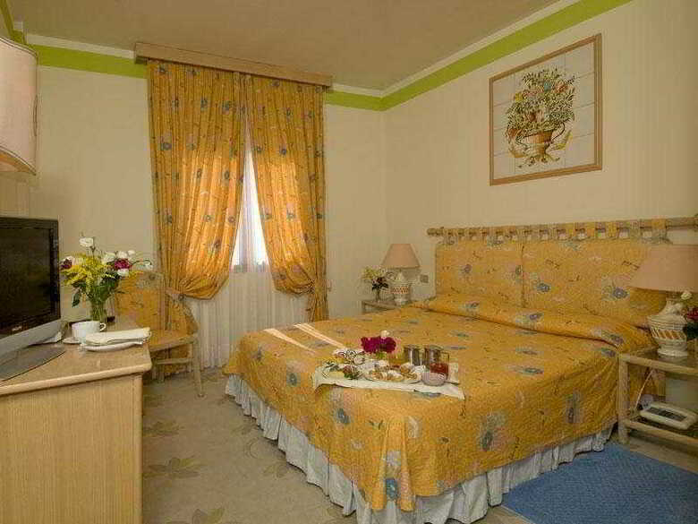 Hotel Palau