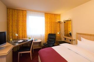 Hotel NH Berlin Treptow