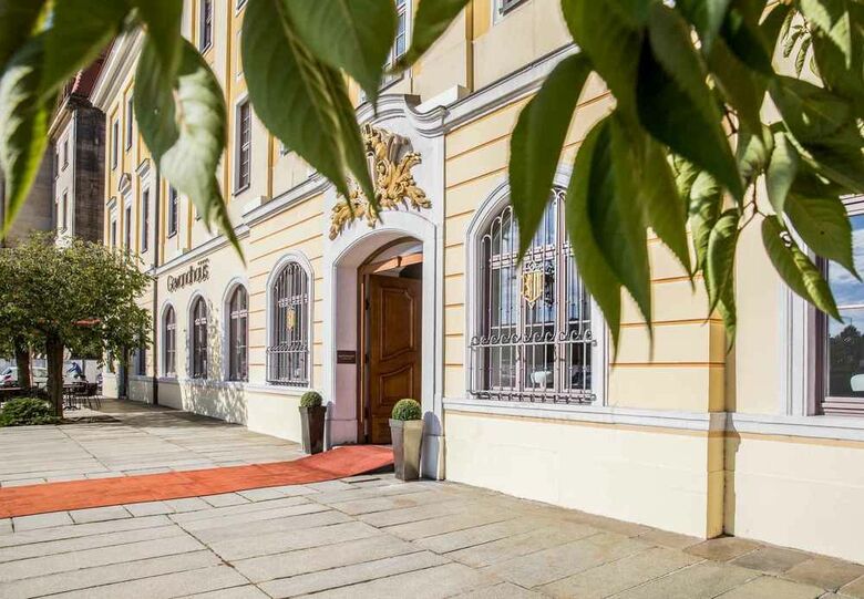 Hotel Gewandhaus Dresden, Autograph Collection