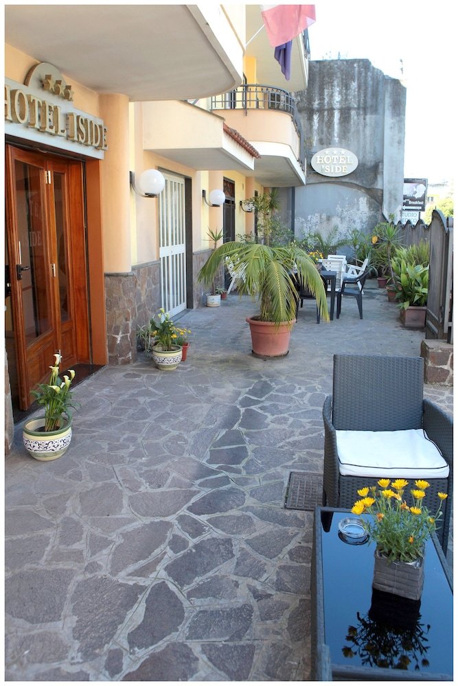 Hotel Iside