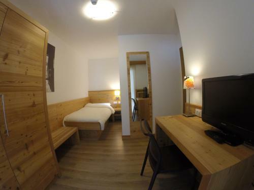 Hotel Arnica Garn�