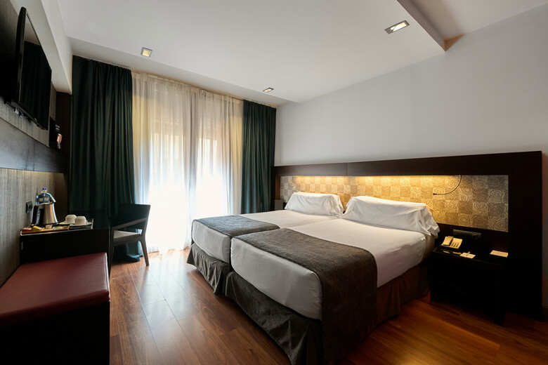 Hotel Catalonia Port