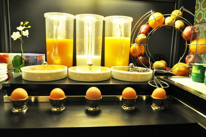 Hotel Monceau Elysees