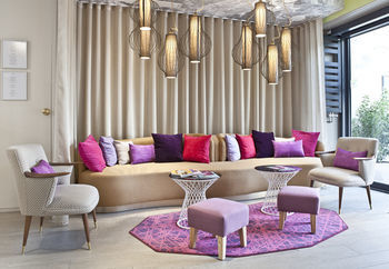 Hotel Eiffel Segur