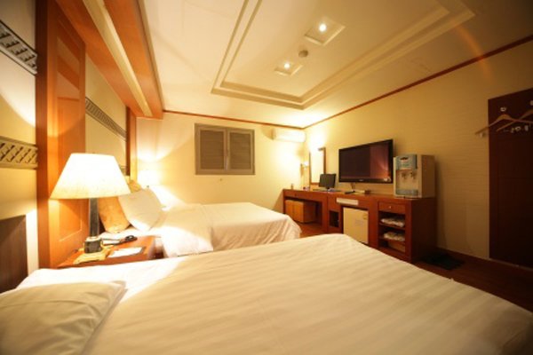 Hotel Noblesse Yeoksam