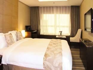 Hotel Three Seven Stay