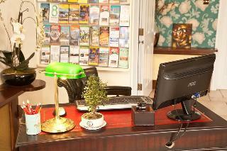 Hostal Amber Heights Guesthouse