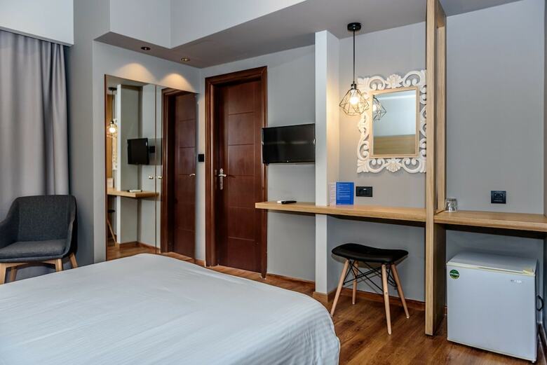 Agamemnon Hotel
