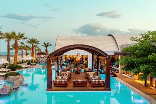Hotel Mediterranean Village