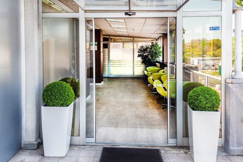 Hotel Adresa