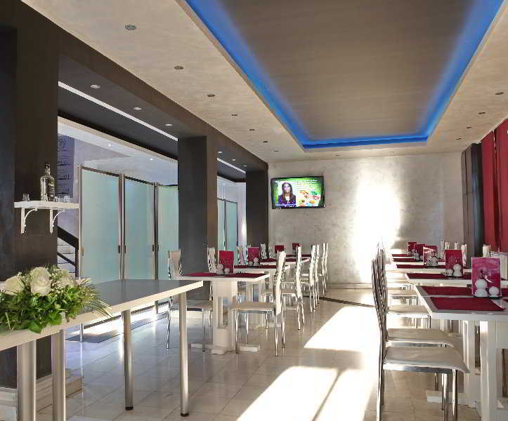 Side One Design Hotel