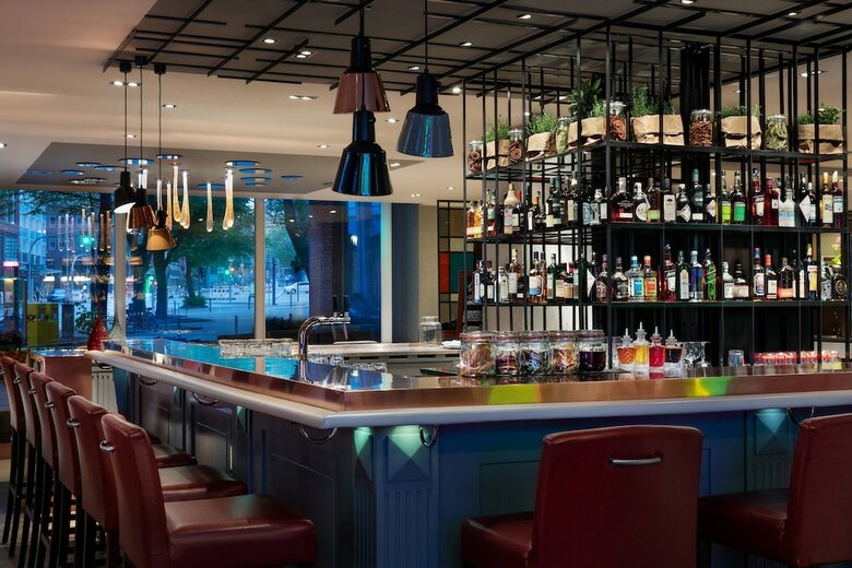 Hotel Renaissance Hamburg