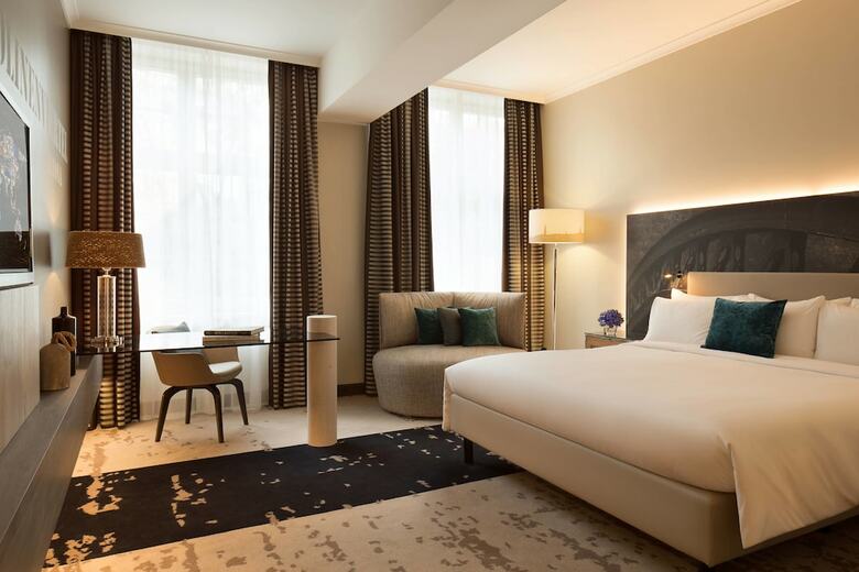 Hotel Renaissance Hamburg