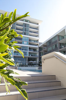 Hotel Freshwater Point Resort