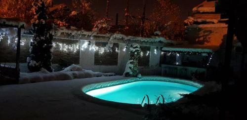 Hostal Vila Senjak B&B