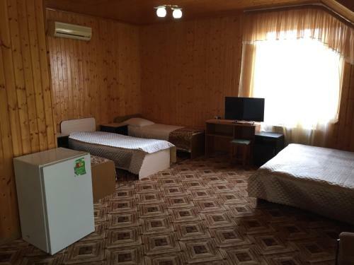 Hostal Alyona Hotel