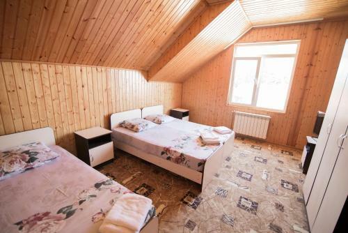 Hostal Alyona Hotel
