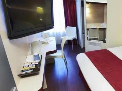 Hotel Kyriad Memorial