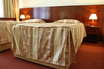Hotel Holiday