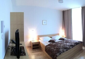 Aparthotel Gozdna Villa Mari