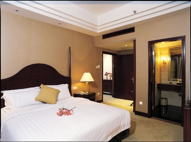 Grand Royal Hotel