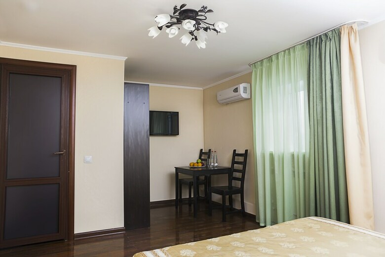 Viktoria Hotel