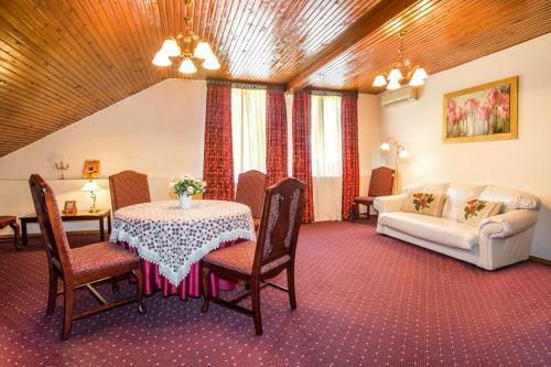 Hotel Sanatorium Oktyabrskiy