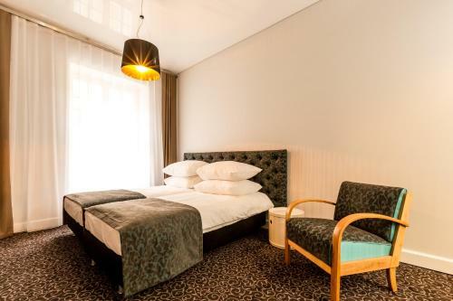Sleep In Hostel & Apartments