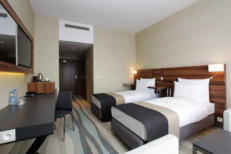 Warsaw Plaza Hotel