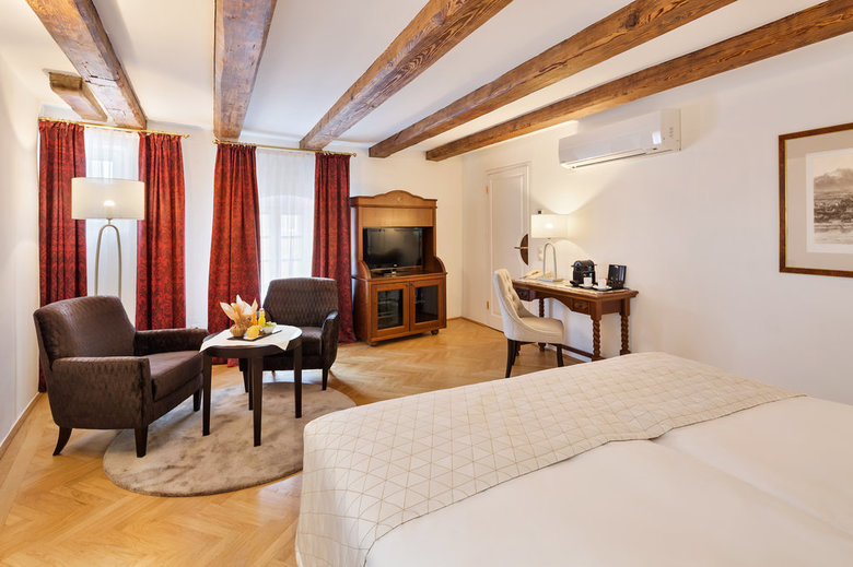 Hotel Altstadt Radisson