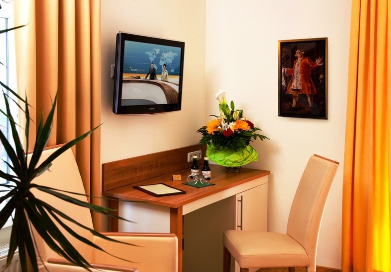 Goldenes Theaterhotel