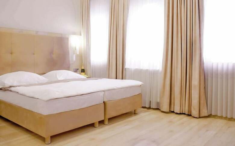 Hotel Am Kurfuerstenplatz