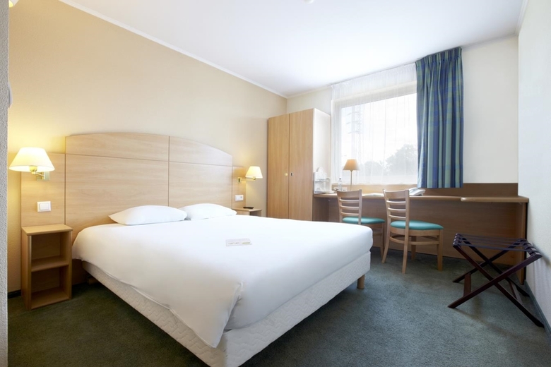 Hotel Campanile Poznan