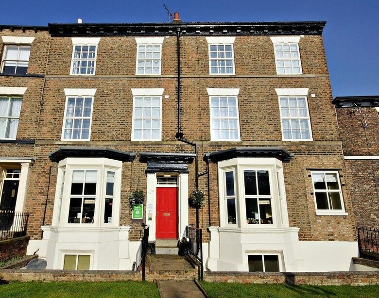 Hostal The Apple House