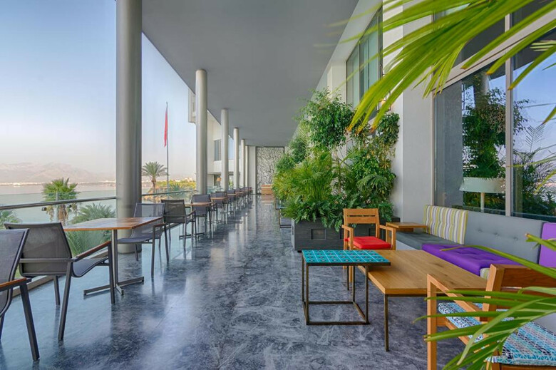 Akra Hotel
