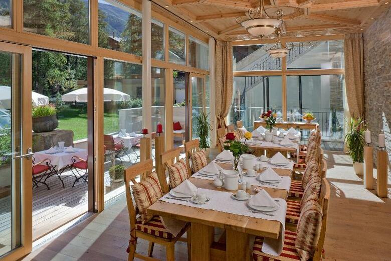 Hotel Allalin