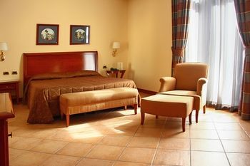 Le Cheminee Business Hotel