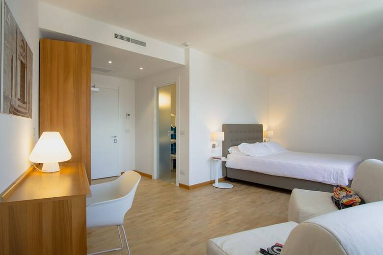 Hotel Mistral 2